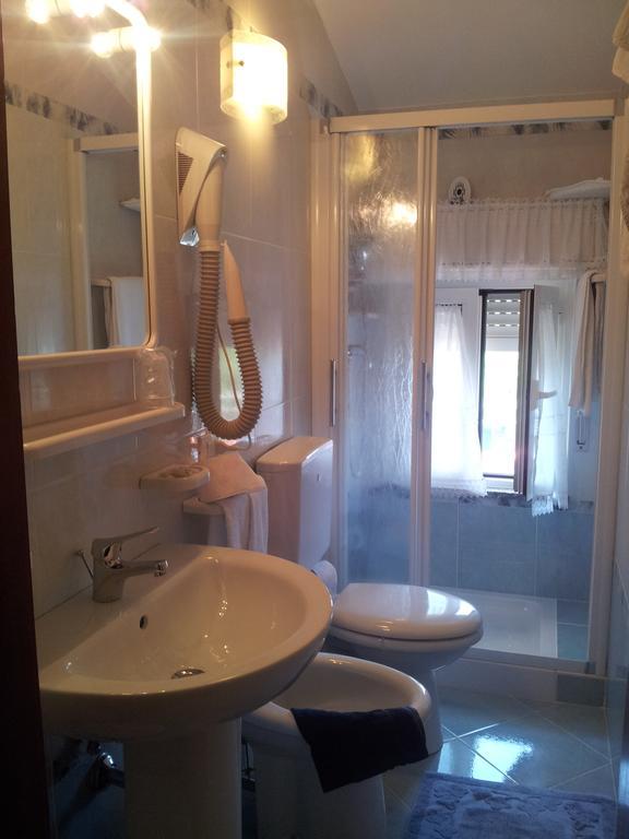 Meuble Al Ponte Hotell Grado Rom bilde