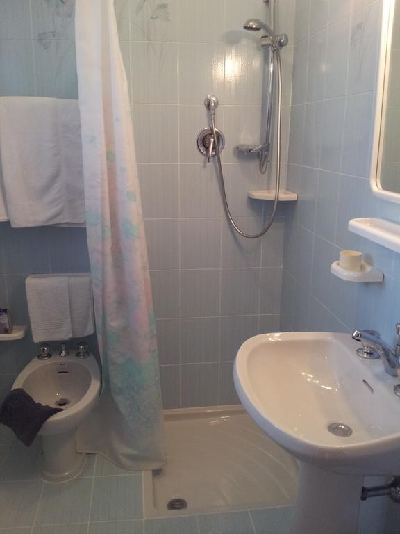 Meuble Al Ponte Hotell Grado Rom bilde